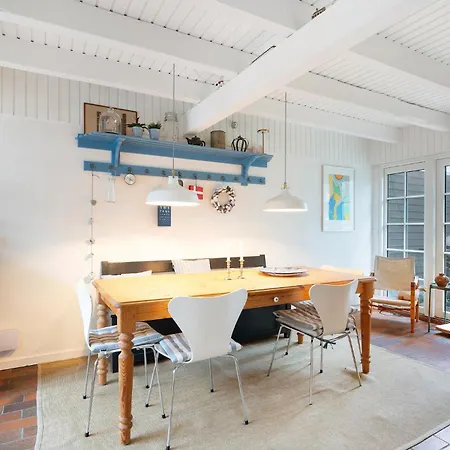 Stunning In With Kitchen